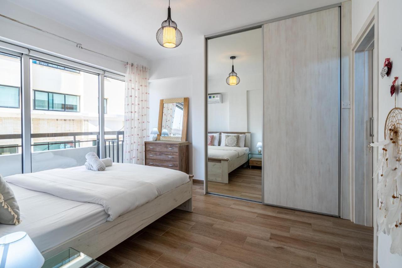 Berries 1-Br Apt In لارنكا المظهر الخارجي الصورة