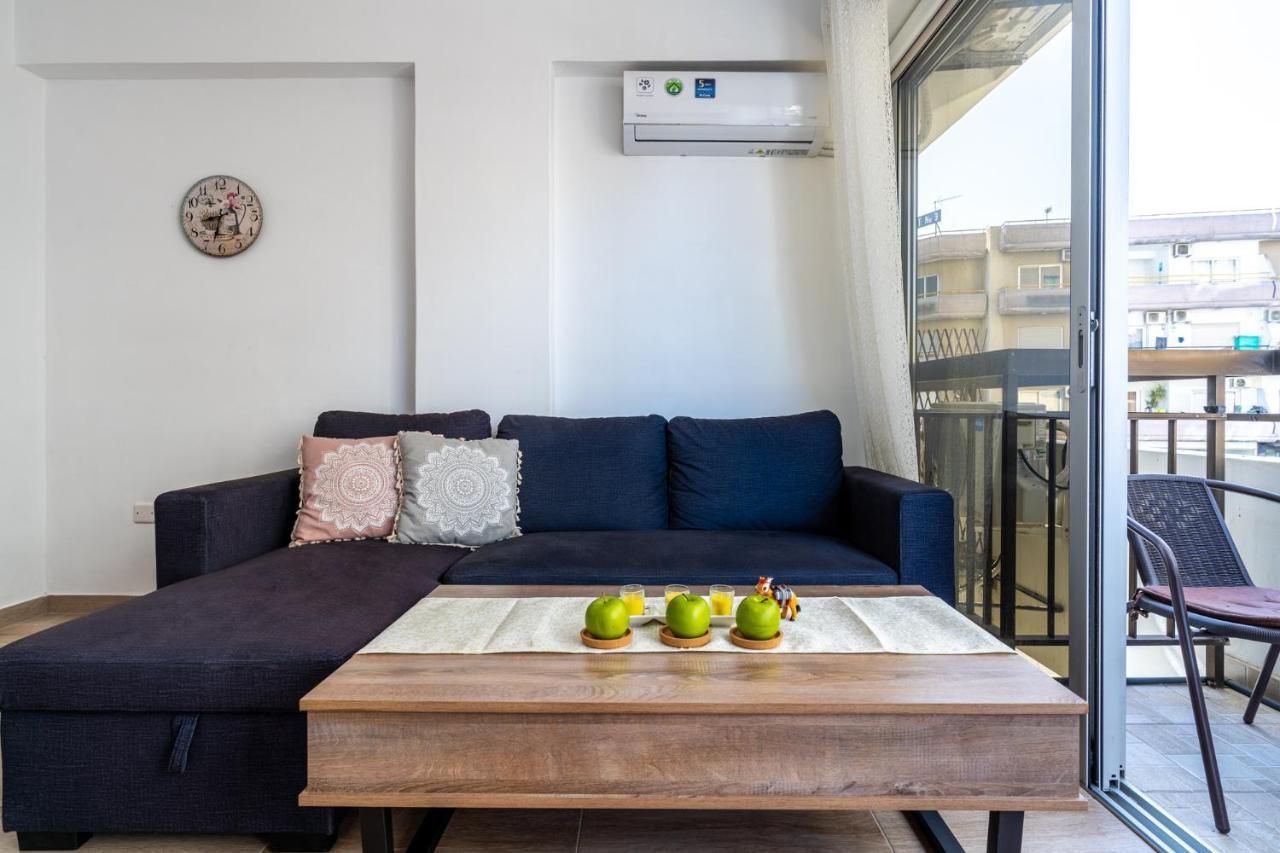 Berries 1-Br Apt In لارنكا المظهر الخارجي الصورة